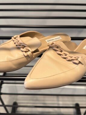Steve Madden Nude-Tone Pointed Chain-Trim Mules